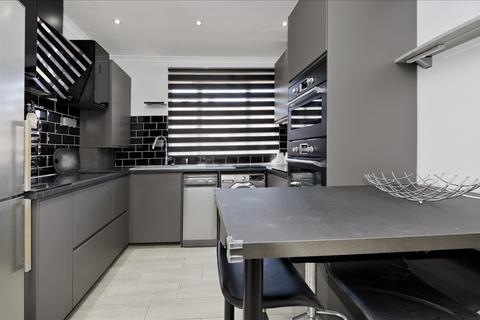 2 bedroom flat for sale, Threshers Place, Holland Park W11