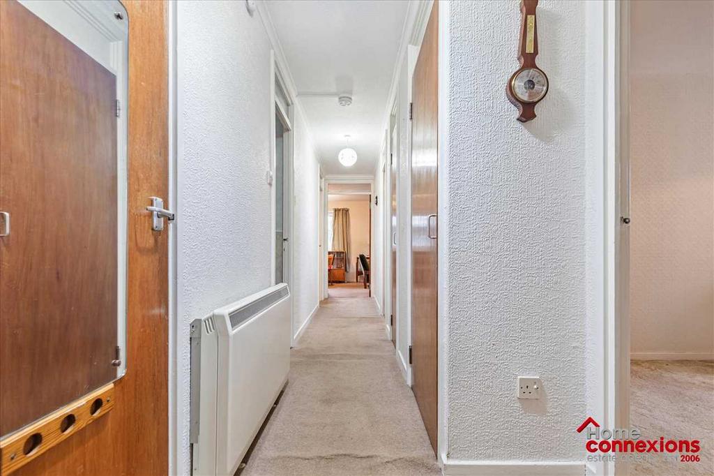 Entrance Hallway (2)