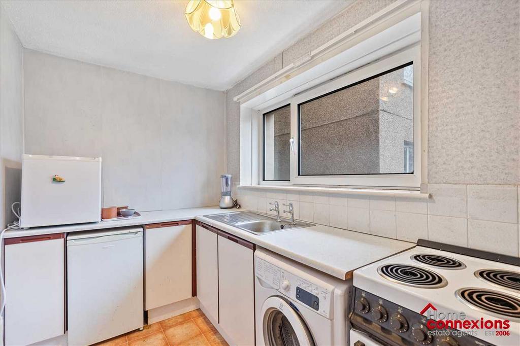 Kitchen (2)