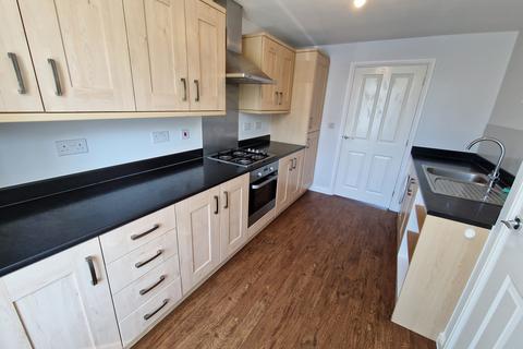 3 bedroom house to rent, Imperial Way, Somerset TA6