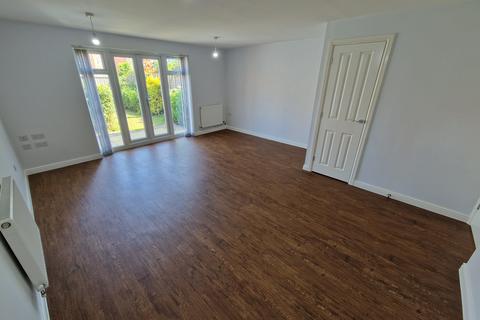 3 bedroom house to rent, Imperial Way, Somerset TA6
