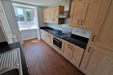 3 bedroom house to rent, Imperial Way, Somerset TA6