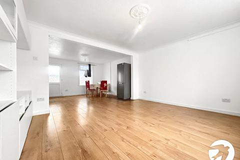 3 bedroom end of terrace house to rent, Cedar Road, Dartford, Kent, DA1