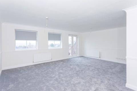 2 bedroom flat to rent, High Road, Woodford Green, IG8