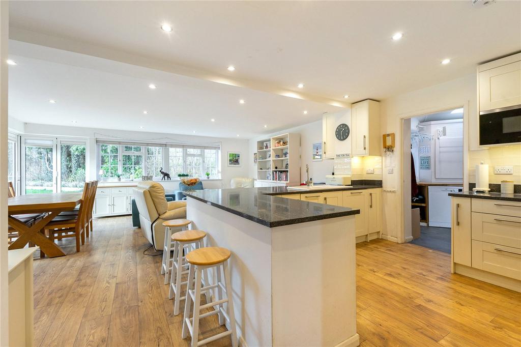 Kitchen Family Room