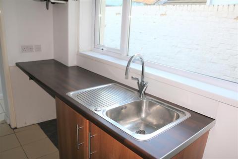 3 bedroom terraced house to rent, Roseberry View, Thornaby, Stockton-on-tees