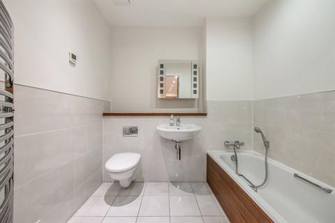 3 bedroom retirement property for sale, Tudor Court, Liphook, Hampshire