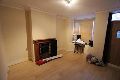 3 bedroom terraced house to rent, Salisbury Road, Sheffield, S10 1WB