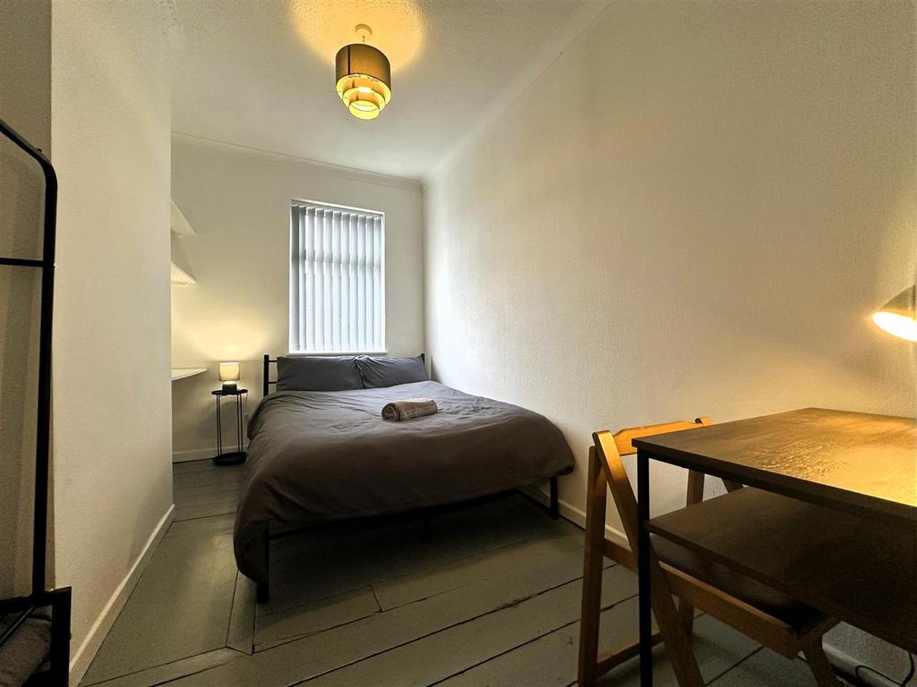 Bedroom 3 I.jpg