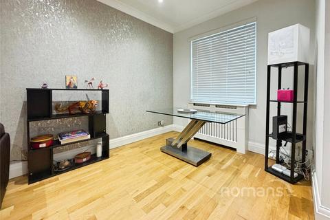 2 bedroom terraced house for sale, Hawthorne Crescent, West Drayton
