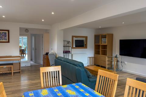 3 bedroom bungalow to rent, Ancil Avenue, Launton, Bicester, Oxfordshire, OX26