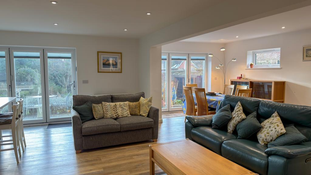 Open Plan Reception