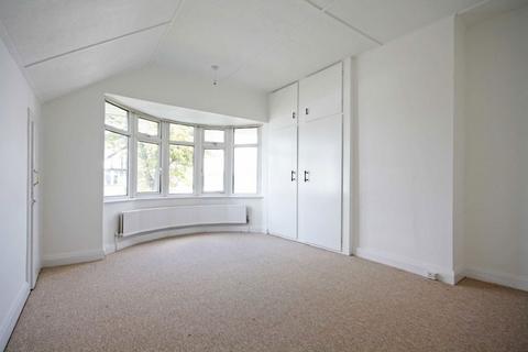 undefined, Lyndhurst Avenue, Twickenham TW2