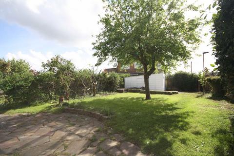 undefined, Lyndhurst Avenue, Twickenham TW2