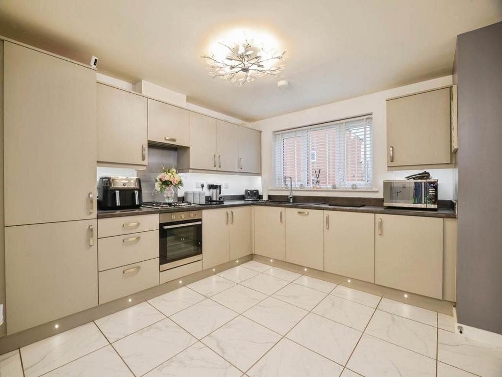Kitchen (1)