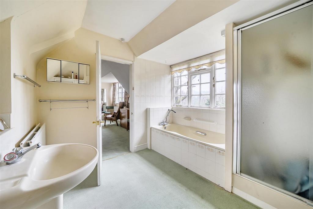 Bedroom 1 Ensuite