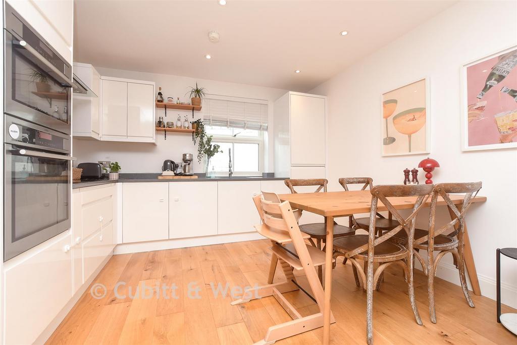 Kitchen Lounge/Diner