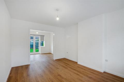 3 bedroom semi-detached house for sale, Paradise Way, Darlington