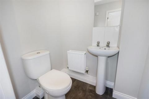 3 bedroom semi-detached house for sale, Paradise Way, Darlington