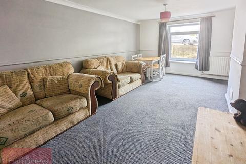 4 bedroom terraced house to rent, Willow Way, Hatfield AL10