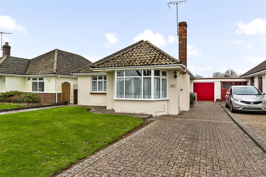 227 Goring Way-028.jpg
