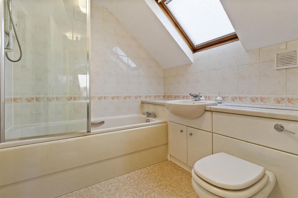 227 Goring Way-019.jpg