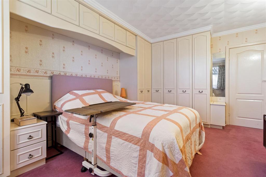 227 Goring Way-012.jpg