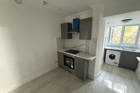undefined, Flat 1, Mackintosh Pl