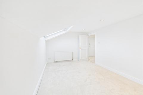 1 bedroom flat to rent, Balham High Road, London, SW12