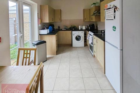 undefined, Waight Close, Hatfield AL10