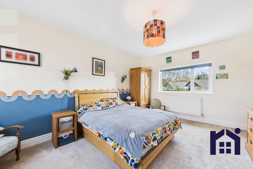 Principal bedroom