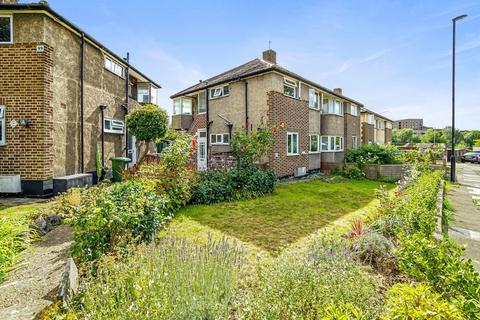 2 bedroom maisonette for sale, Meadowview Road, Catford