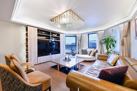 3 bedroom apartment to rent, Riverside Court, Nine Elms Lane, London, SW8