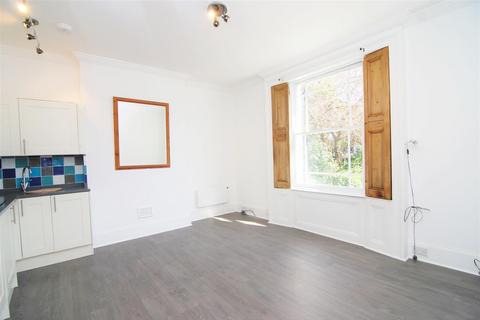 undefined, Richmond Road, Kingston Upon Thames KT2