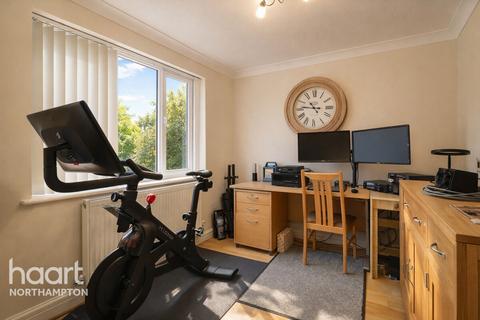 3 bedroom detached house for sale, Edison Drive, Northampton