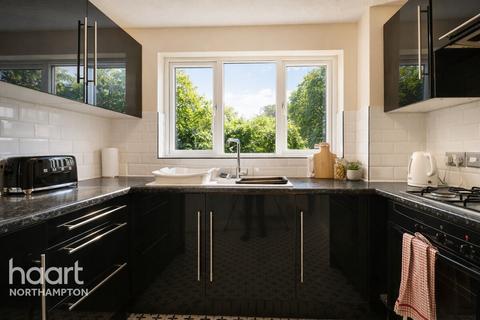 3 bedroom detached house for sale, Edison Drive, Northampton