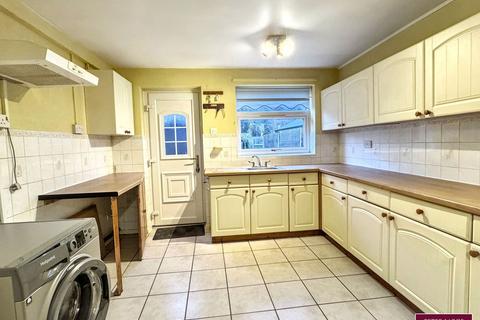 2 bedroom terraced house for sale, Main Road, Ffynnongroyw, CH8 9SL
