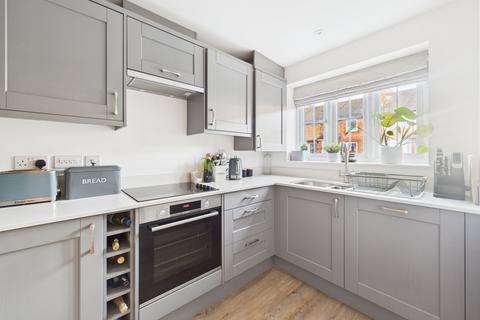 2 bedroom semi-detached house for sale, Pomfret Road, Towcester, NN12