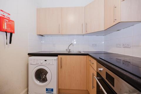 undefined, 0849L Livingstone Place, Edinburgh, EH9 1PA