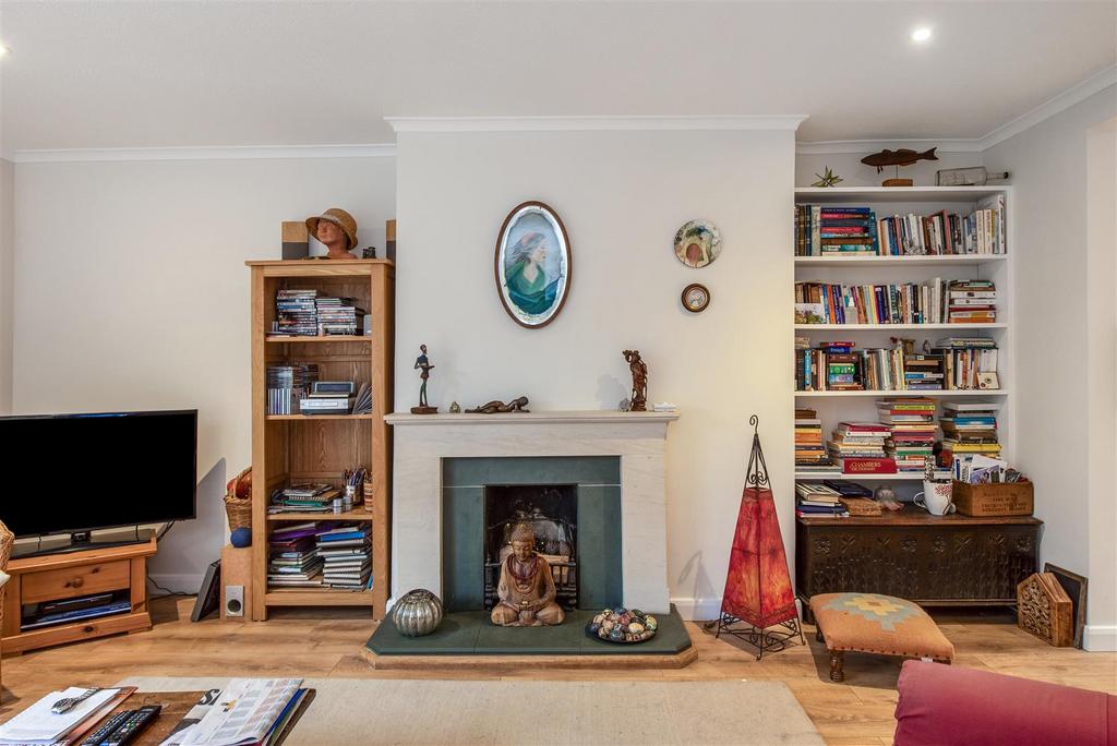 Sitting/Dining Room
