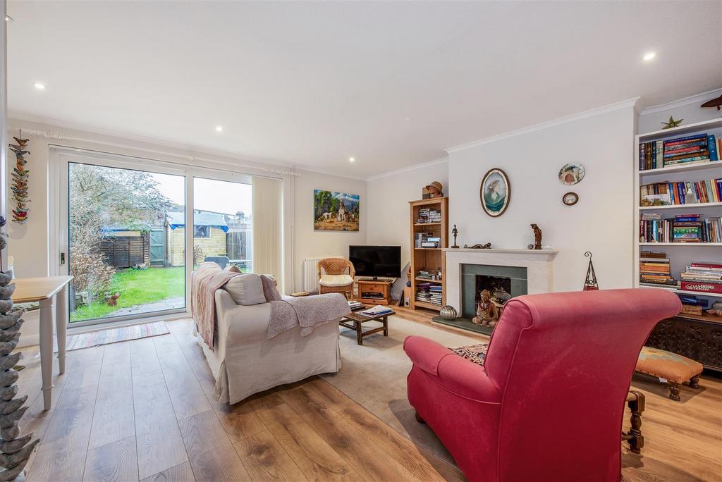 Sitting/Dining Room