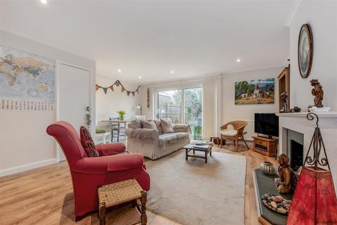 3 bedroom terraced house for sale, Littlefield Road, Chichester