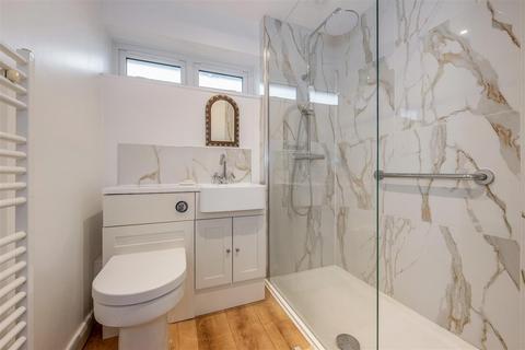 3 bedroom terraced house for sale, Littlefield Road, Chichester