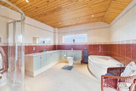 3 bedroom detached house for sale, Bunwell Street, Bunwell, NR16