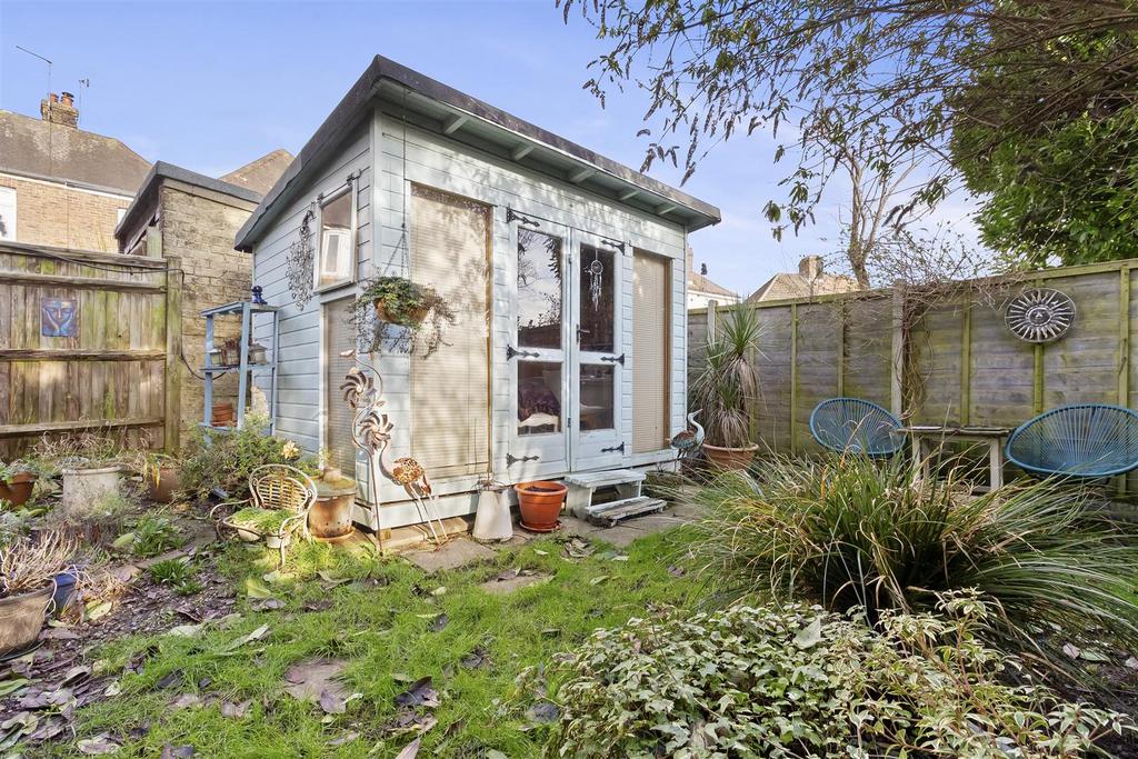 26 Morland Ave-022.jpg