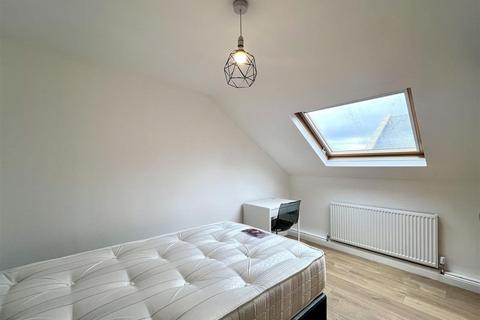 3 bedroom apartment to rent, Eslington Terrace, City Centre NE2