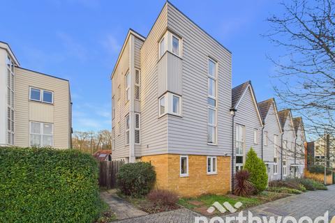 4 bedroom townhouse for sale, Campion Close, Ashford, TN25