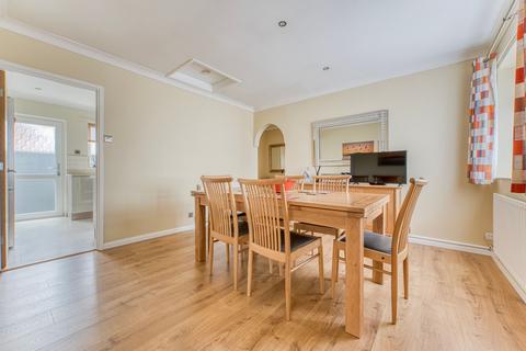 2 bedroom detached bungalow for sale, Bourne Close, Norwich NR15