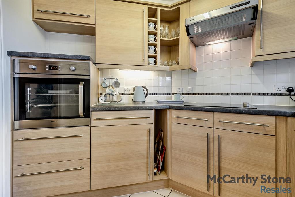 8676915-interior16-800.jpg
