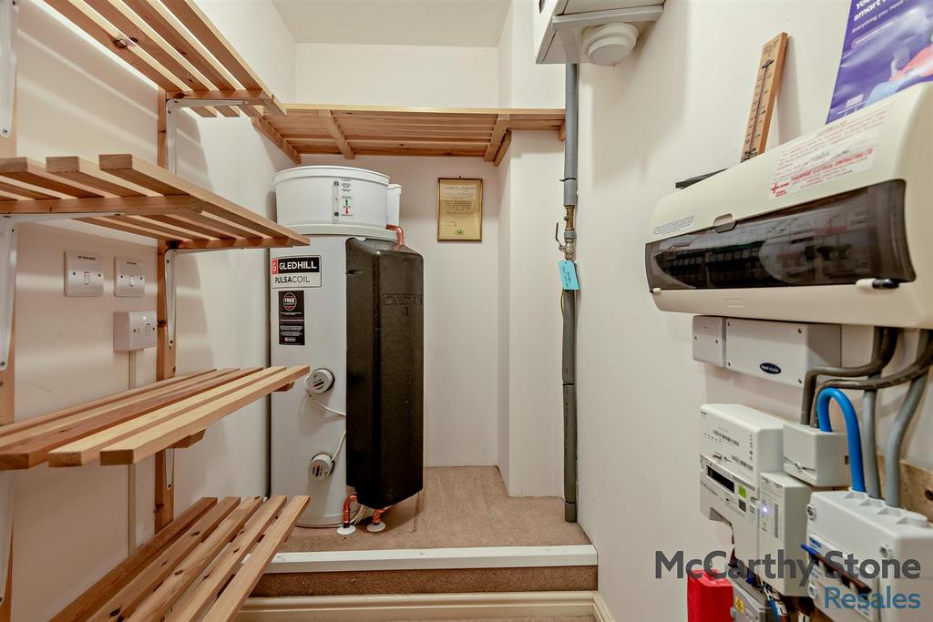 8676915-interior18-800.jpg